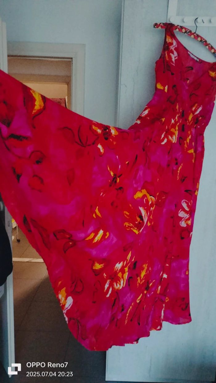 Longue robe rouge chic - photo numéro 6