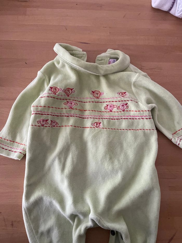 Pyjama velour vert fleuris 3 mois - photo numéro 2
