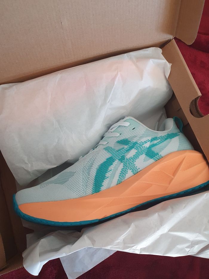 Basket Asics novoblast 42.5 neuves - photo numéro 9