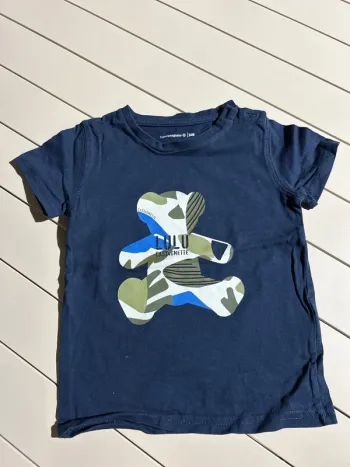 TEE shirt