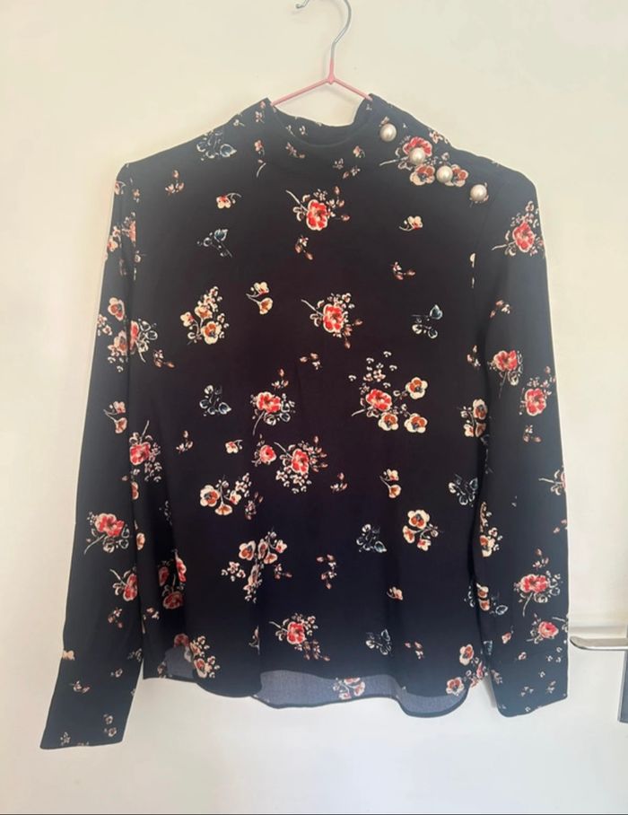 Blouse Zara fleurie - photo numéro 3