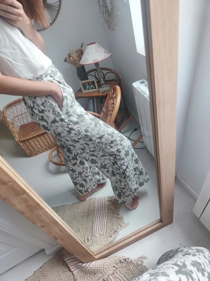 Pantalon fleuri - photo numéro 3