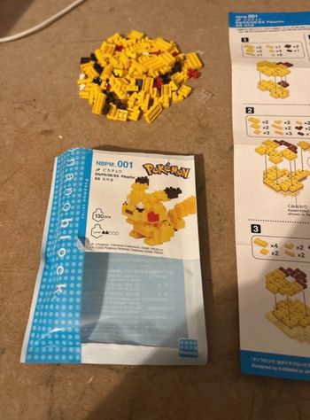 Pikachu Nanoblock complet 
