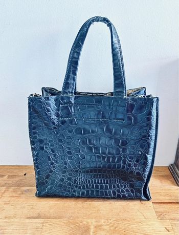 👜 petit sac à main aspect crocco noir