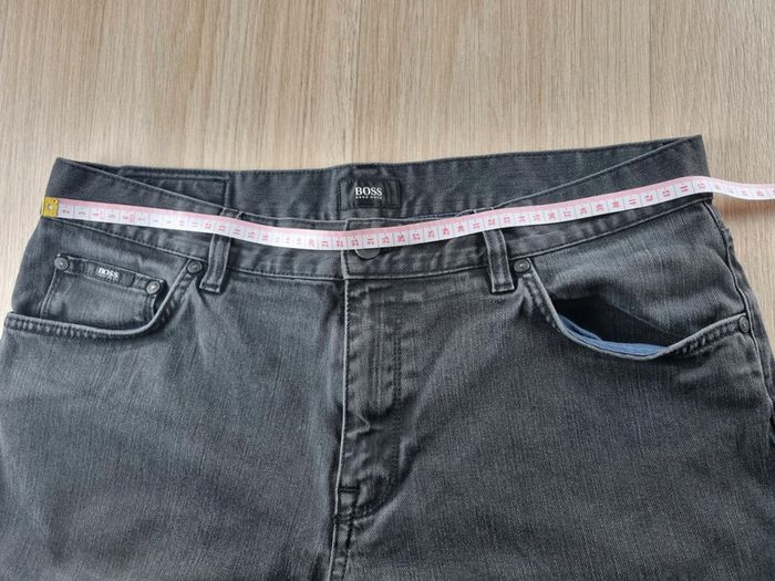 Pantalon jean noir Hugo Boss " Stretch " taille 52/54 - photo numéro 4