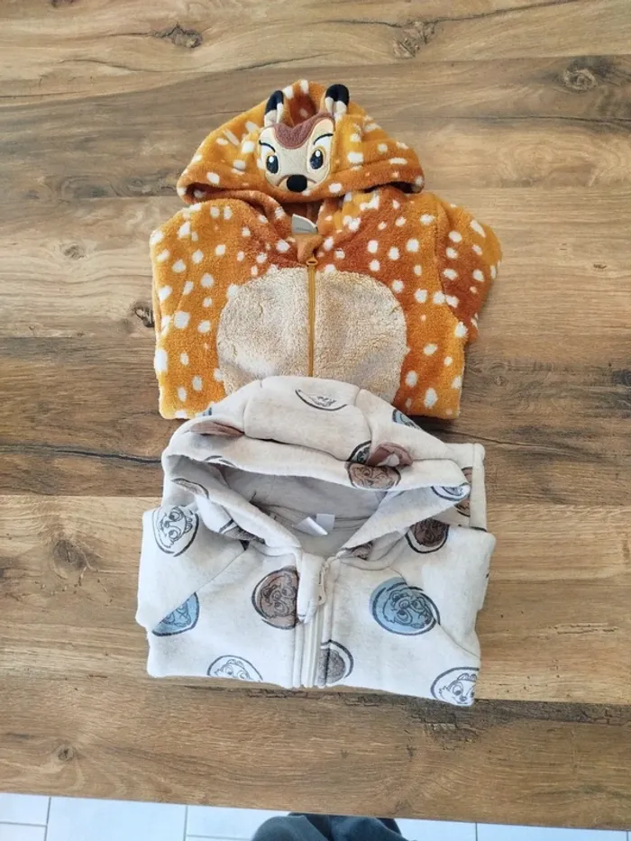 Lot 6 mois sur pyjama+ combinaison