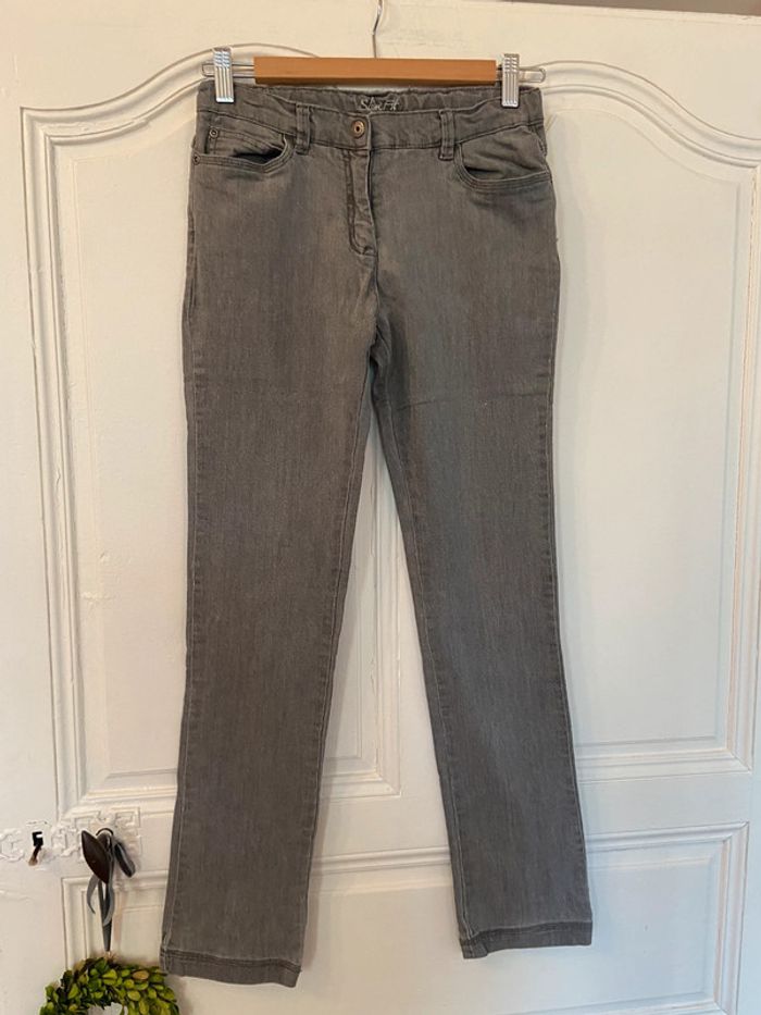 Lot de 1 teeshirt manches longues, 1 slim et une jupe Cyrillus et Okaïdi taille 14 ans. - photo numéro 2