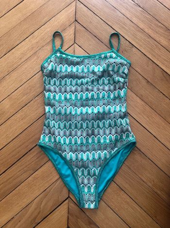 Magnifique maillot crochet neuf