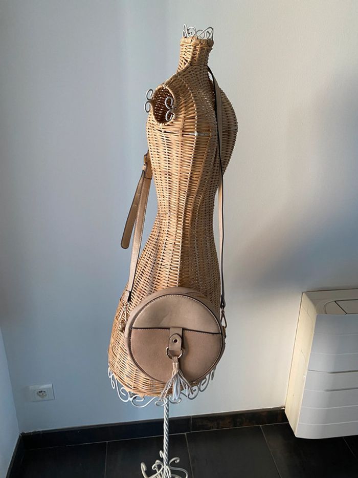 Sac à main beige pailleté doré rond avec pompom Camaïeu