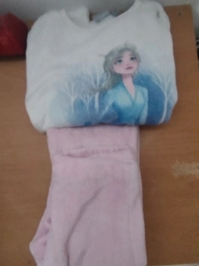 Pyjama reine des neiges