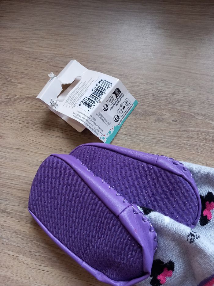 Chaussettes pantoufles - photo numéro 2