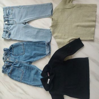 Lot de deux jeans + deux pulls Zara.
