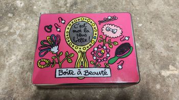 Boite à beauté maquillage bijoux en métal 