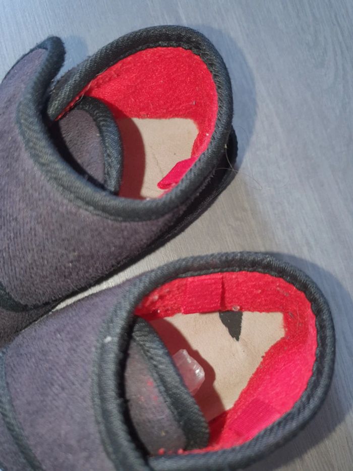 Pantoufles chaussons pointure 25 - photo numéro 3