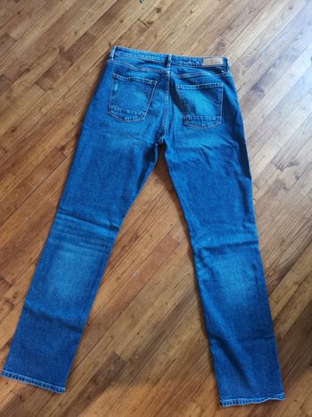 Vends jean esprit