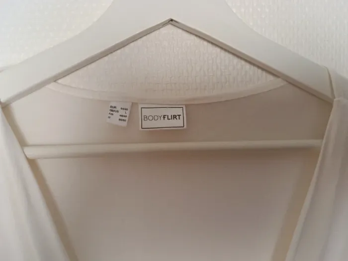 Robe 44-46 - photo numéro 2