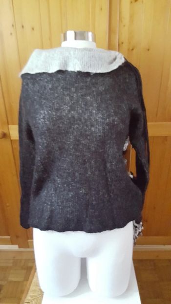 Pull col roulé .taille 42/44