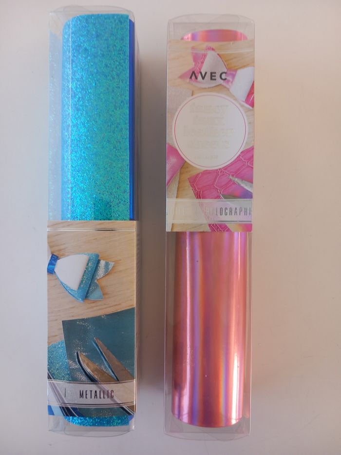 Papiers aspect metallique et faux cuir