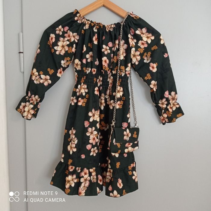 Robe vert foncé à fleurs 8ans - photo numéro 8