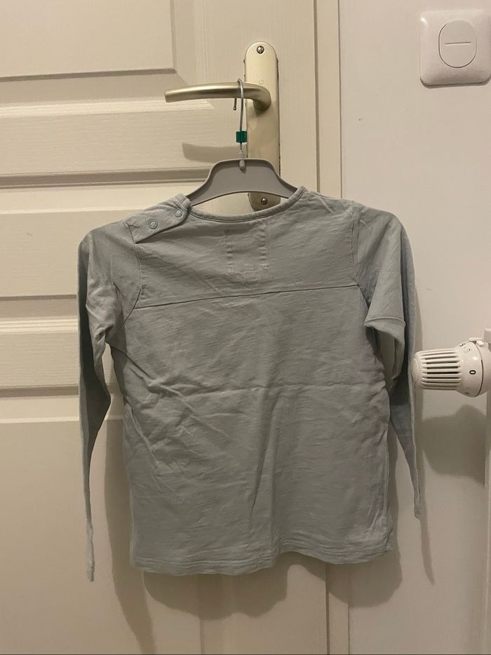 T-Shirt gris (4-5A) - photo numéro 2