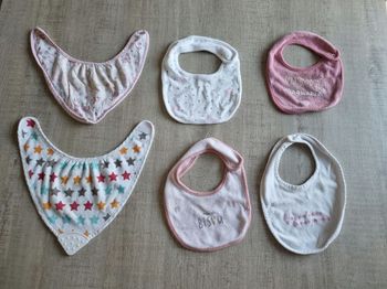 Lot de 6 bavoirs bébé fille