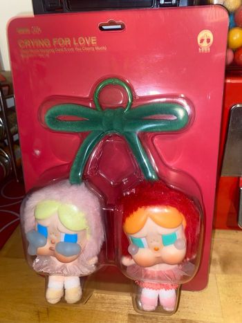 PopMart Crybaby neuf