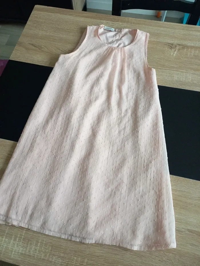 Robe rose 10 ans - photo numéro 2