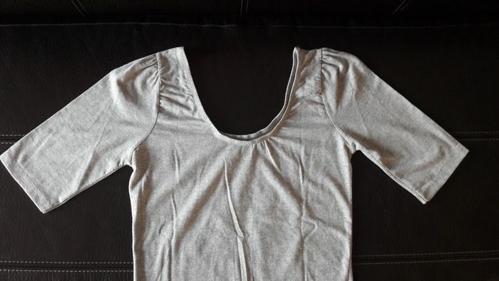 Tee-shirt à manches courtes en taille L - photo numéro 2
