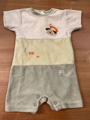 Combinaison velours manches courtes taille 6 mois