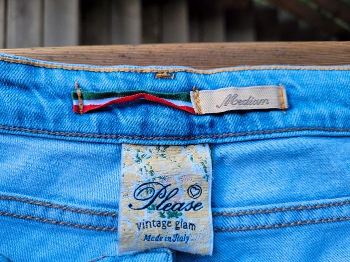Superbe jeans 👖 Please effet délavé, troué avec dentelle taille Medium (38/40) - photo numéro 11