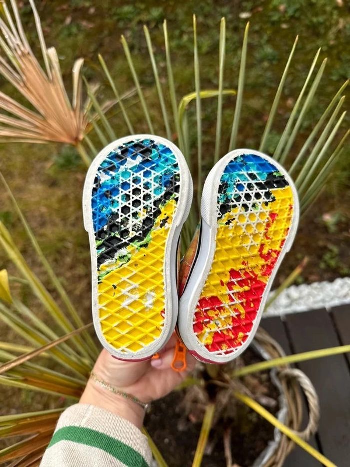 Sneakers montantes Vans modèle Sk8-Hi taille 19 kid - photo numéro 4