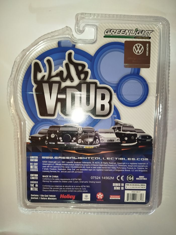 Greenlight 1982 Volkswagen Golf GTI  1/64 - photo numéro 8