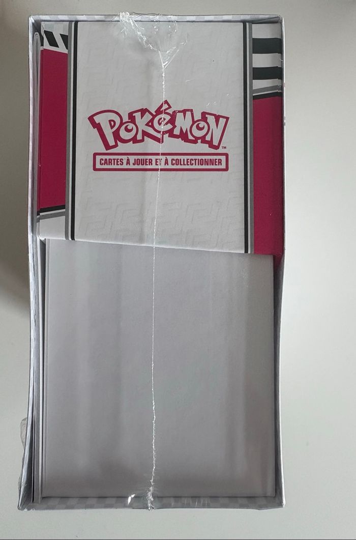 Pokémon ETB Flamme Blanche EV10.5 - photo numéro 4