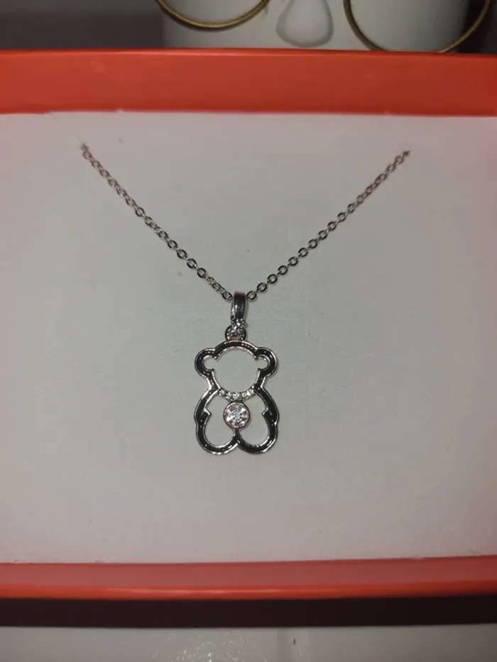 Chaîne et pendentif petit ourson - photo numéro 2