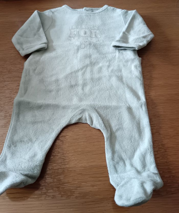 Pyjamas 3 mois - photo numéro 4