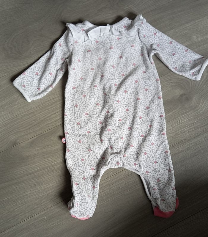 Pyjama velours 6 mois - photo numéro 3