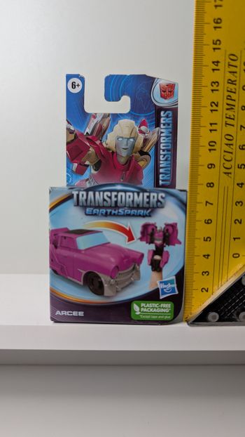 [Hasbro] Transformers EarthSpark Arcee