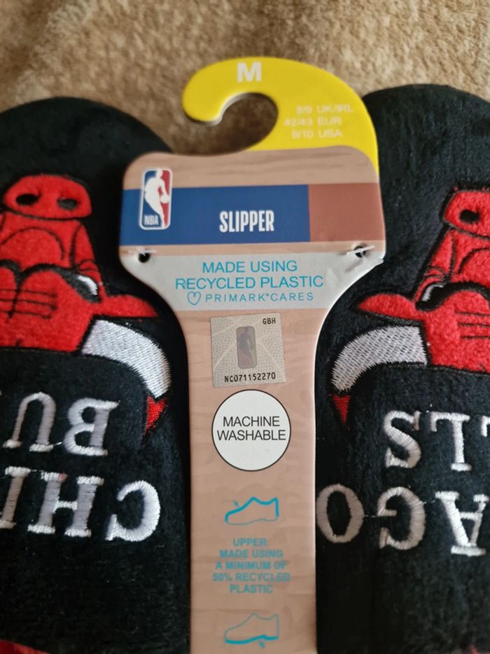 Pantoufles NBA - photo numéro 5