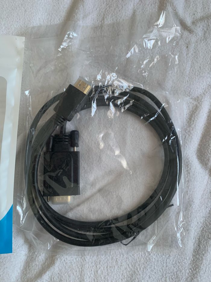 Câble HDMI vers VGA
