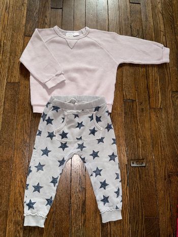 T-shirt (beige rosé) et legging Zara 18 mois