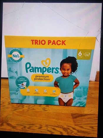 Couches taille 6 Pampers lot de 90 