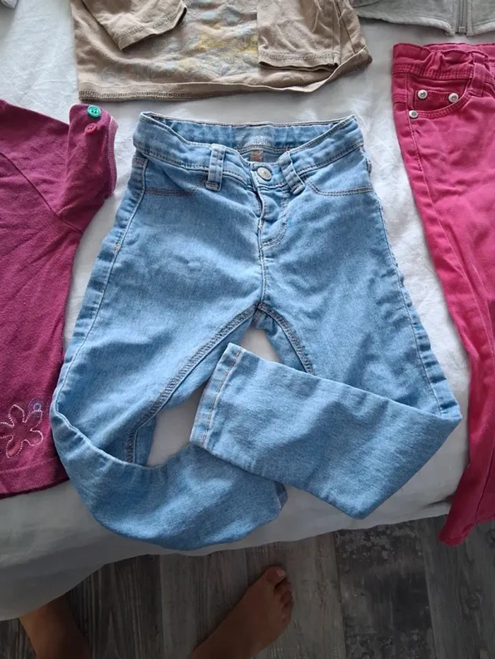 Lot vêtements fille 4 ans - photo numéro 3