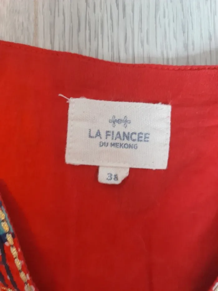 La fiancée du mekong robe rouge à fleur taille 38 - photo numéro 2