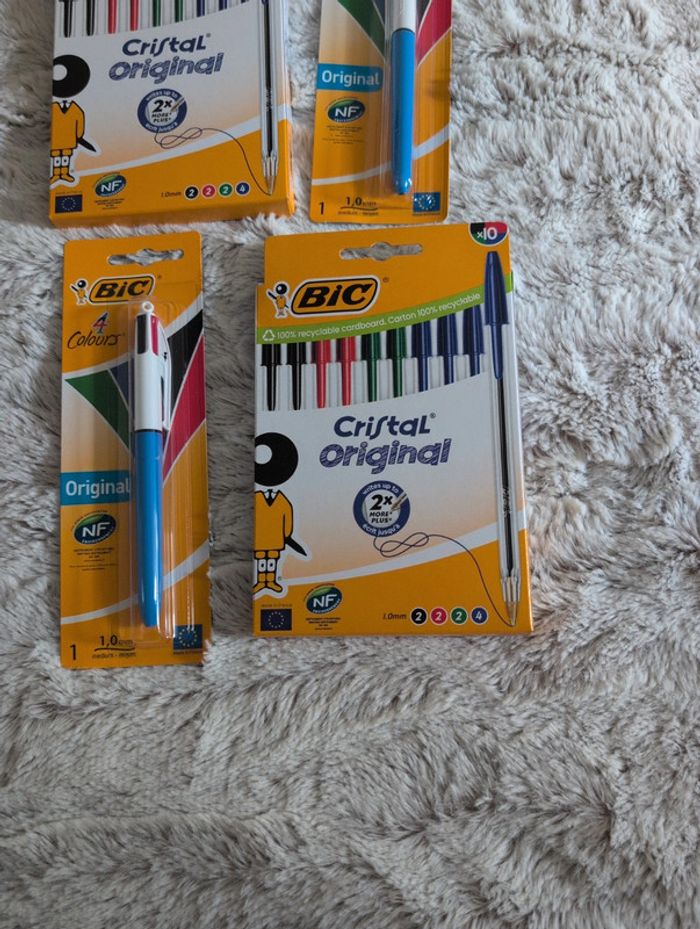 Lot de stylos bic. Neuf - photo numéro 3