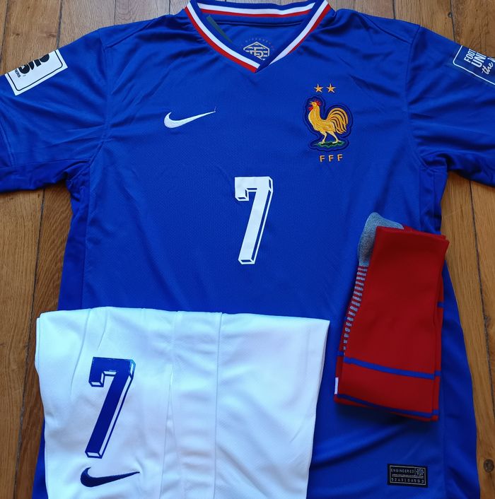 Belle tenue Dembélé France taille 14 ans modèle 2025 domicile - photo numéro 2