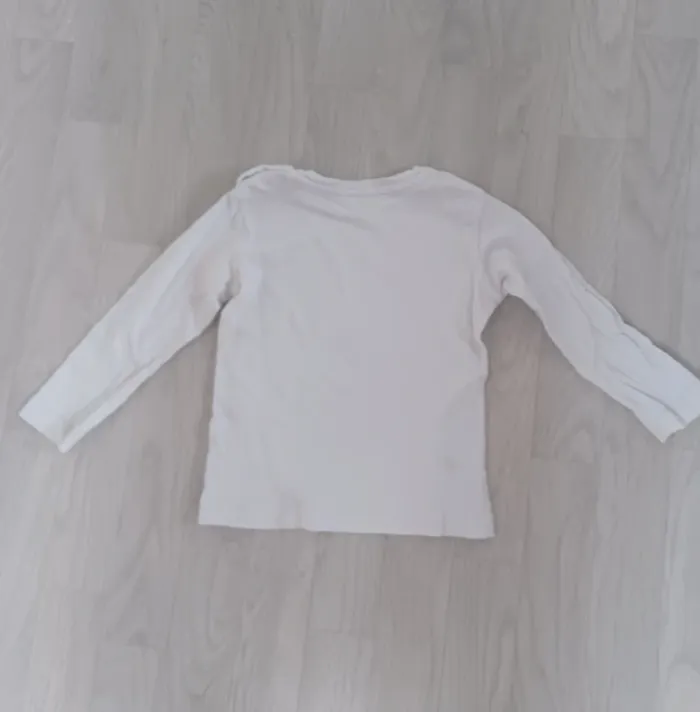 Lot petit pull et 1 t-shirt garçon 18 mois - photo numéro 19
