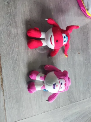 Peluche super wings