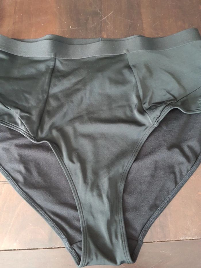 Bas de maillot/sport  H&M eur L porté 1fois - photo numéro 12