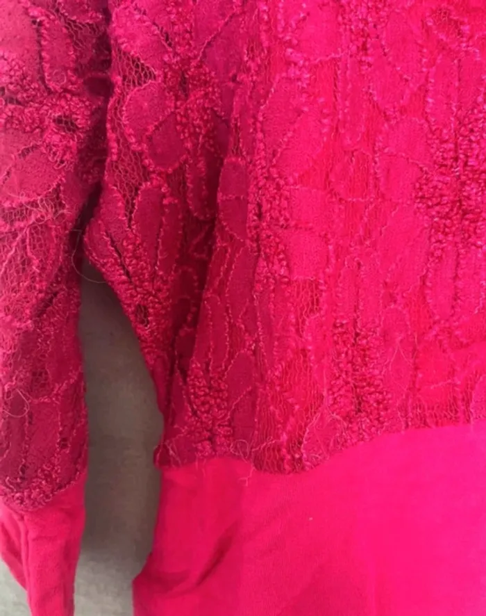 Haut en dentelle rose cache cache - photo numéro 5