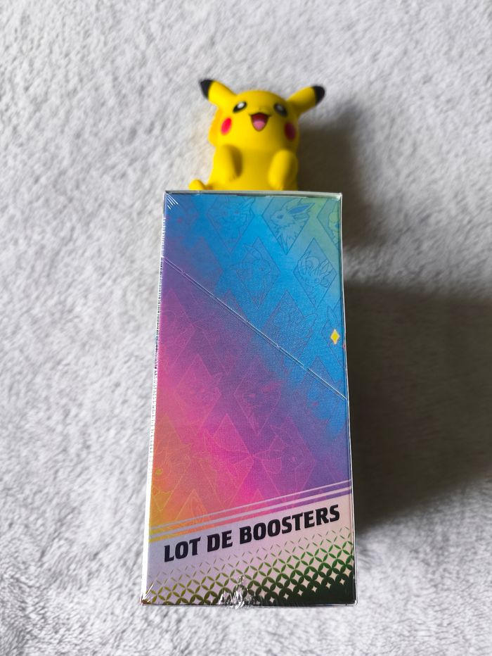 Bundle Pokémon 8.5 Évolutions Prismatiques - photo numéro 3